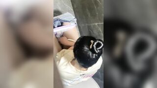 seri đặt cam quay lén nhà vệ sinh nữ em nào đít cũng to lồn múp - phần 42