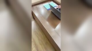 Em nhân viên nhà cái muốn tăng lương dâng lồn cho sếp