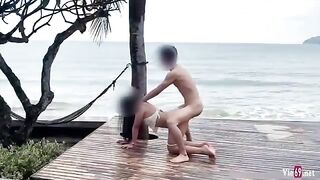 Đụ nhau ngoài bãi biển.