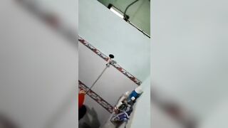 Chị họ tắm cực xinh