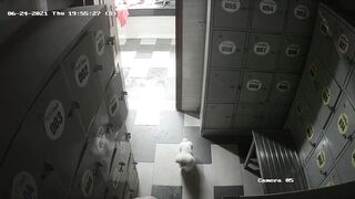 hack cam phòng thay đồ bể bơi bé nào cũng trắng trẻo dáng đẹp - phần 3