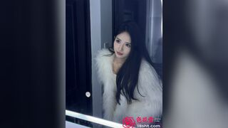 hotgirl Douyin, Li Siye lộ clip cùng bố đường