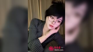 gái xinh chat sex thủ dâm cùng người lạ