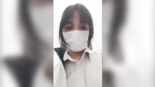 học sinh lớp 10 xinh xắn đáng yêu đi học về là em thủ dâm