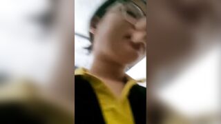 Thảo Ngân 2k6 lén cả nhà vào wc móc bím khoe lồn (Teen, loli)