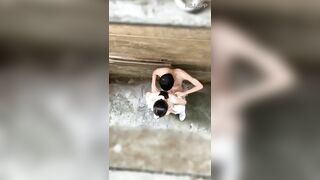 Đôi học sinh lén lút móc lồn, địt nhau ngay trong ngõ