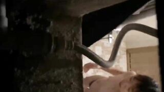 đột nhập dãy trọ sinh viên để quay lén mấy em tắm đúng là rửa mắt - phần 4