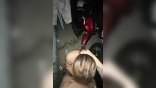 trong phòng nóng quá lôi em ny ra sân dãy trọ chịch - phần 1