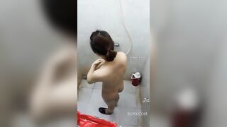 ĐANG QUAY LÉN , THÌ BỊ PHÁT HIỆN