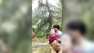 Nứng cặc thèm đụ nhưng không có vợ đi năn nỉ chị họ, chị thương nên cho đụ 1 cặc.
