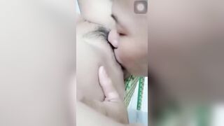 Mẹ vợ nứng lồn, cho con rể liếm lồn