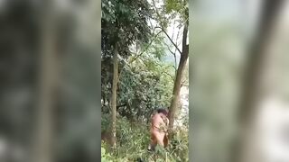 Vợ đi rừng rủ người lạ public
