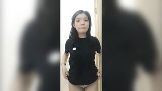 Teen chuppy thay đồ khoe dáng vú to bím múp (Teen, loli)