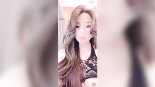 Miu_08 em teen Việt vú múp cực hồng live app show bím dâm móc lồn rỉ nước ướt đẫm p3