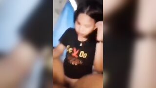 Qua nhà em họ 16 tuổi chơi thấy em ở nhà 1 mình, năng nỉ xin dữ lắm em mới cho đụ.