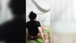 Em trai đi làm cực khổ bên ngoài,vợ dâm ở nhà vụng trộm vs a trai còn quay clip