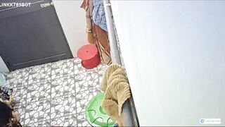 Chị dâu xinh quá mà k có tài liệu gì nên lắp cam trg nhà tắm quay lén chị