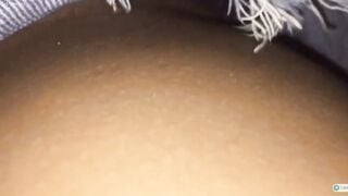 Hồi hộp quá,nữa đêm lẻn vào phòng e họ đg ngủ say quay lén sờ lồn mới cạo lông của e