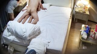 tên giám đốc già đụ cả 2 mẹ con nhân viên cấp dưới #8