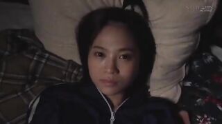 Em gái đang thủ dâm bị phát hiện và cái kết