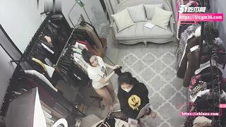 Hack cam quay lén e teen thử đồ trg cửa hàng quần áo,vòng 1 khủng đung đưa dữ dội