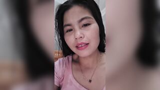 Mẹ đơn thân muốn có người yêu sấy tóc cho