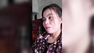 Chị bị bồ bỏ, có em Zai nào động viên Chị không