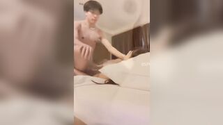 2 đứa Học sinh làm tình trong khách sạn và quay lại chiến tích