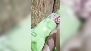Chị dâu đụ với chồng mệt ngủ luôn không mặc quần,em chồng vào đụng lồn cái nước không