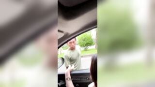 Thử thách cho người lạ đi đường bóp vú dâm đãng