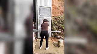 Zai nào cặc to muốn làm chủ quán VLXD thì về với chị