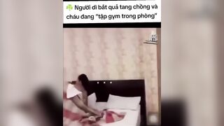 Vợ bắt ghen tại trận thằng chồng lén lút ngoại tình với cháu của mình trong khách sạn