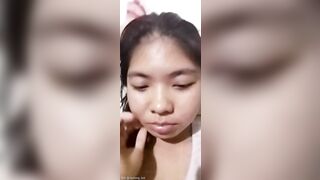 Vừa nằm ở phòng mở đèn bay vừa call video gạ em rau Như Ngọc mới lớn show vú cho xem