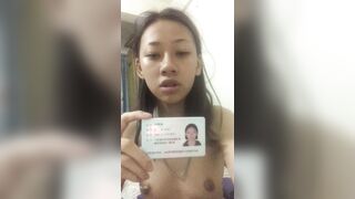 E teen dân chơi TQ thiếu tiền nên tự quay vid khỏa thân vạch lồn thâm ra móc để vay2