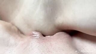 Hai Chị Em Sinh Đôi Lén Les Với Nhau Suốt Đêm 3
