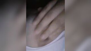 Canh cả nhà ngủ nữa đêm vạch vú nha cho ny xem 2