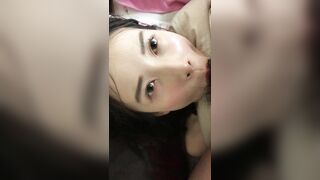 Mùa lạnh cho em ăn cà rem nóng