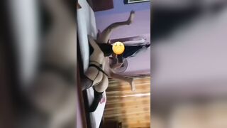 Em sinh viên quá dâm đảng