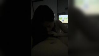 Em gái việt bú cu