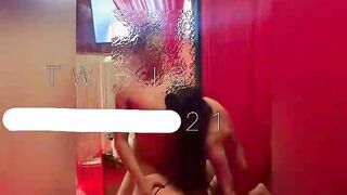 Cuối cùng cũng chịch được con bạn thân rồi
