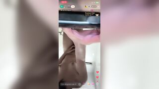 Nhảy lột đồ sexy