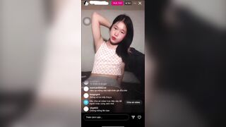 Ánh Nguyệt 2k8 tập tành khoe con sò lông múp cực đẹp - phần 2