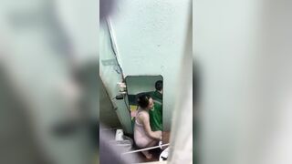 "Mẹ ơi, đừng đưa trai lạ về địt lén bố nữa mà"