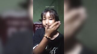 Học sinh indo show hàng thủ dâm