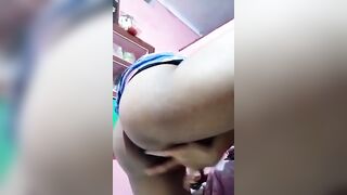 Vú to thủ dâm 52