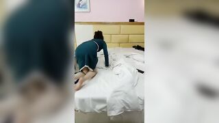 Đưa chị đồng nghiệp say rượu về nhà và chuyện gì đến cũng đến