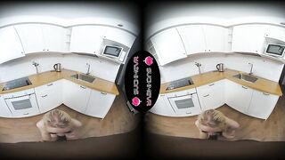 Con bạn đang nấu ăn, Mà cứ tốc váy gạ lút cán djt nhau ở bếp loli sướng rên rỉ