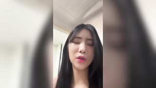 Mỹ nhân hàn quốc thủ dâm cực bạo trong nhà tắm