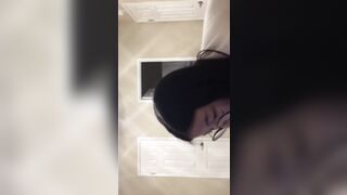 Con gái đeo kính thướng rất dâm đãng