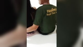 Thằng cháu họ 20 tuổi ngồi tâm sự với dì 40 tuổi 1 hồi đè đụ dì luôn,dì ko phản kháng